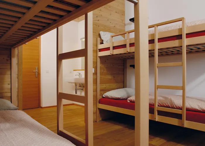 Scuol Youth Hostel Hostel Scuol