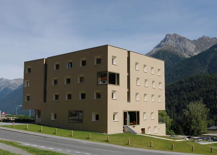 Hostel Scuol Youth Hostel *